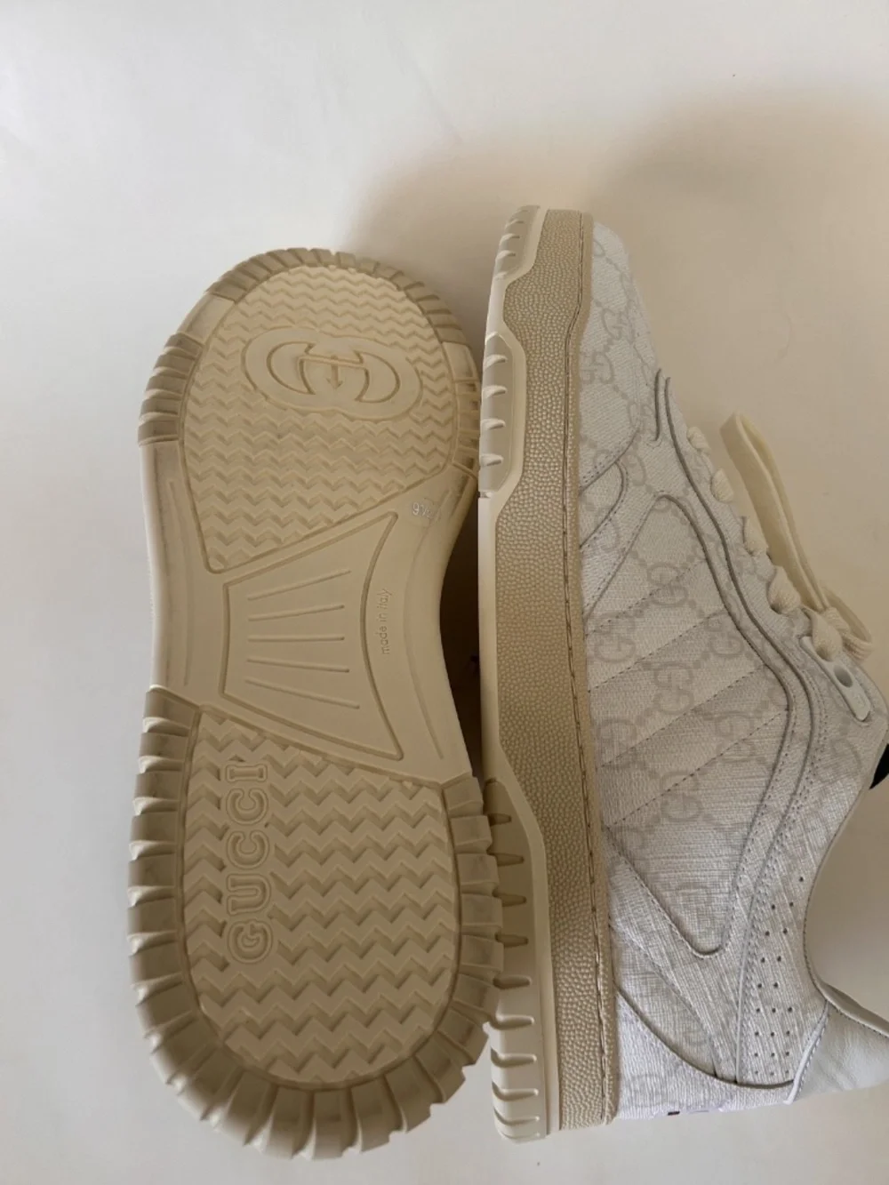 GUCCI Men's Re-Web White/Beige GG Canvas Sneaker Size 10.5 (US) NIB 816665